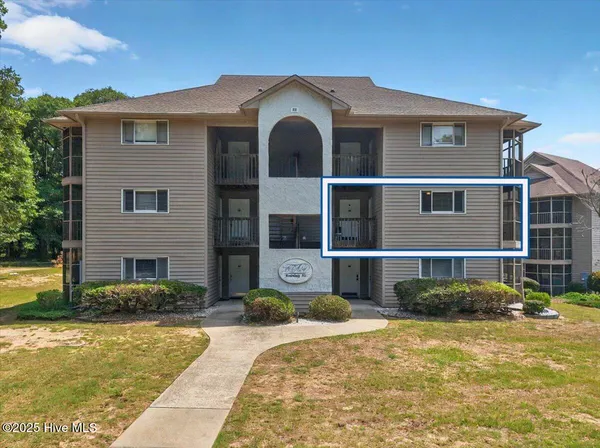 $223,500 | 816 Colony Place, Unit D, Sunset Beach, NC 28468