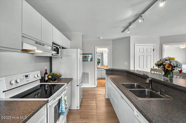 $229,900 | 816 Colony Place, Unit D, Sunset Beach, NC 28468