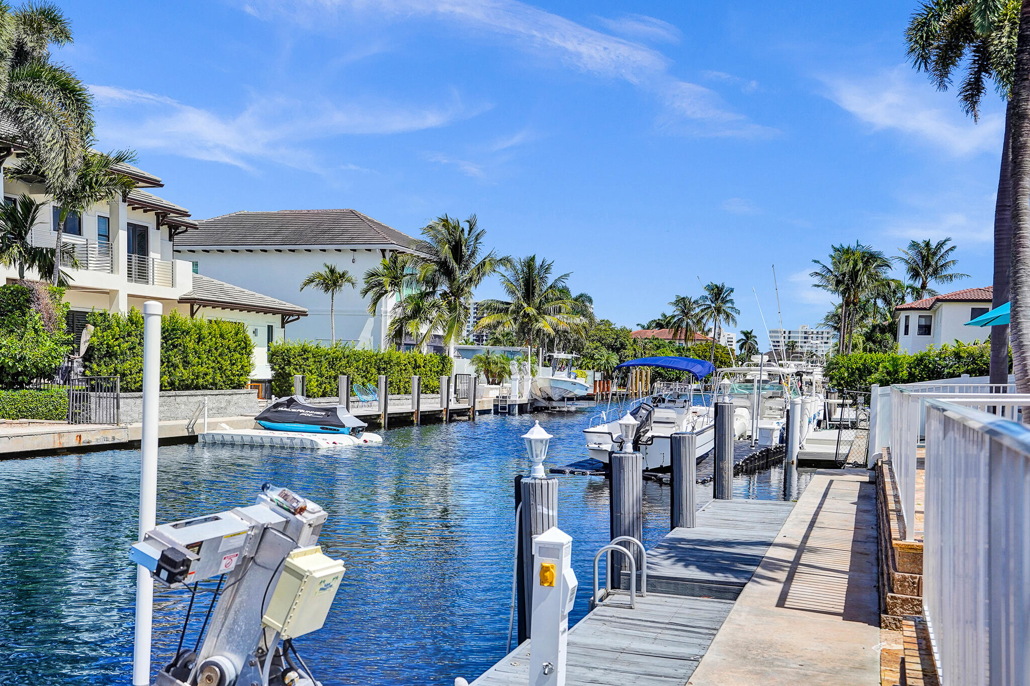 785 Northeast 71st Street Boca Raton, FL 33487 - Photo 5 of 62 Boat Lift