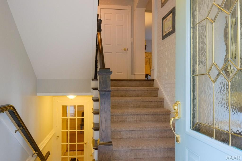 9 Old Fish Hatchery Road, Unit 9 Edenton, NC 27932 - Photo 11 of 49 Foyer