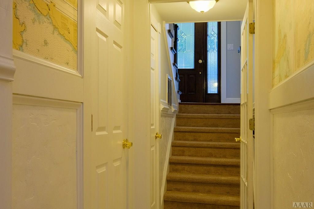 9 Old Fish Hatchery Road, Unit 9 Edenton, NC 27932 - Photo 18 of 49 First Floor Hallway