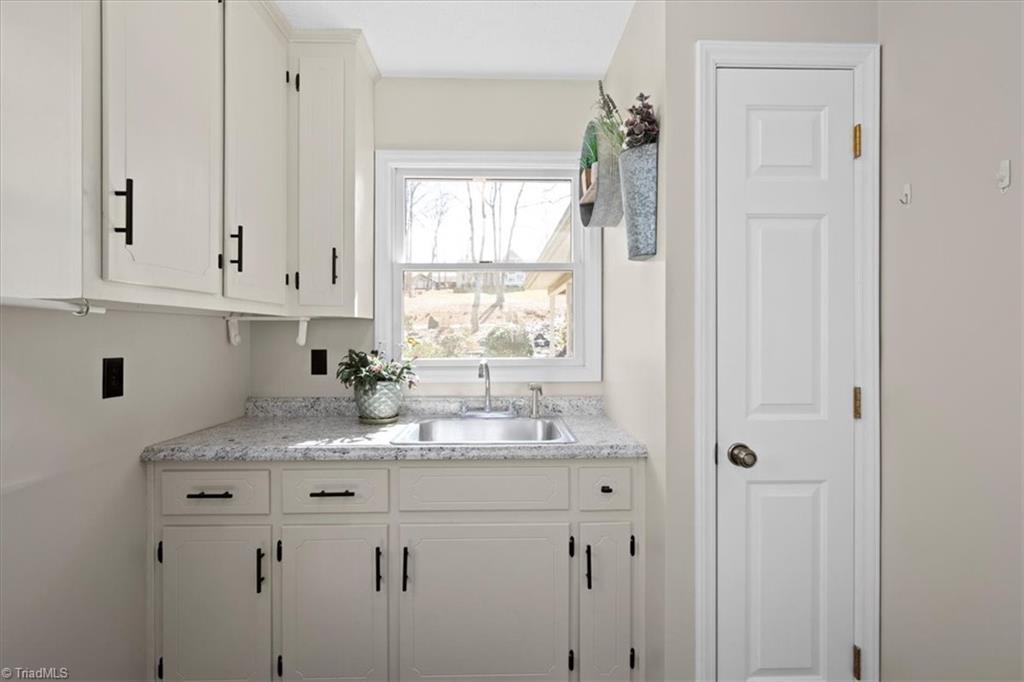 286 Farmbrook Road Mount Airy, NC 27030 - Photo 17 of 40 Gallery Image 17