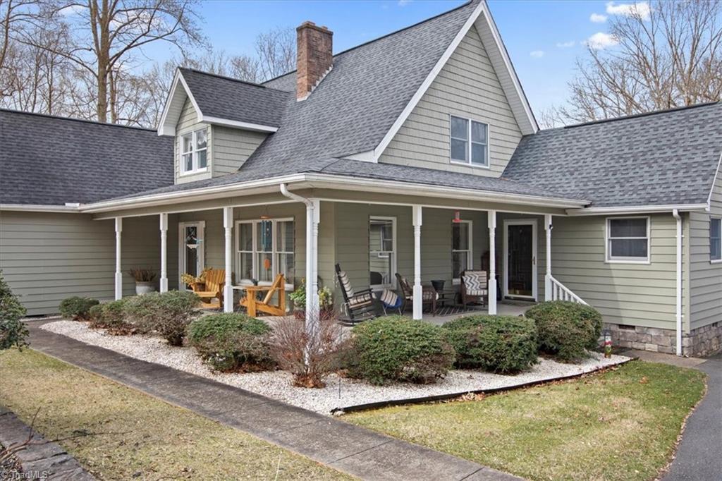 286 Farmbrook Road Mount Airy, NC 27030 - Photo 3 of 40 Gallery Image 3