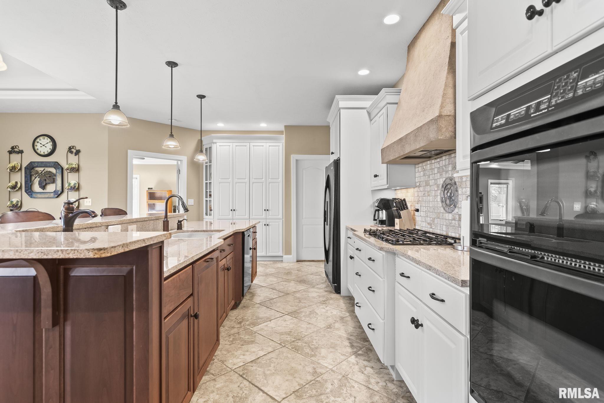 2104 Dubsdread Lane Springfield, IL 62711 - Photo 6 of 55