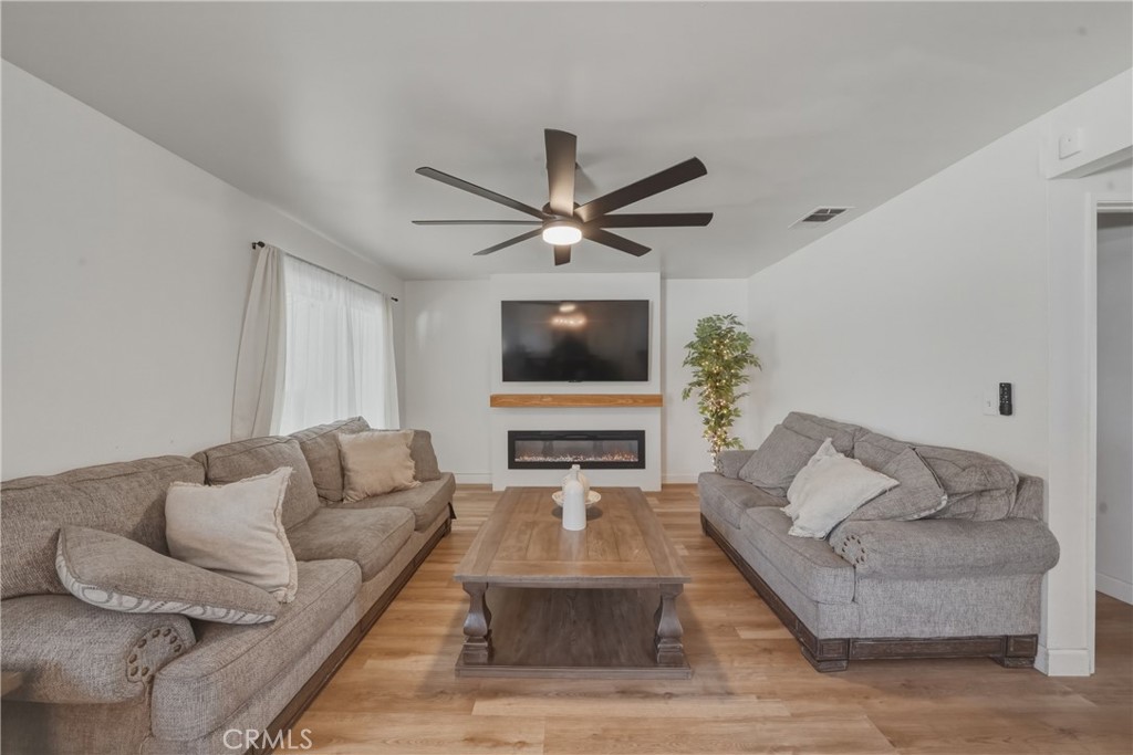 1365 North Chestnut Avenue Rialto, CA 92376 - Photo 16 of 34