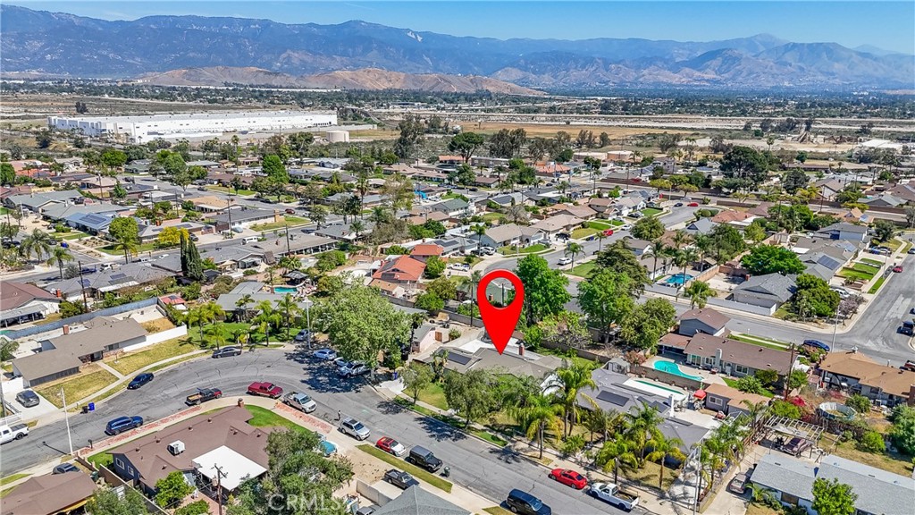 1365 North Chestnut Avenue Rialto, CA 92376 - Photo 6 of 34