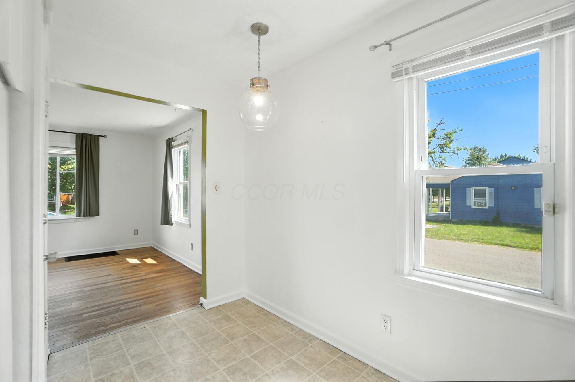 2553 Audubon Road Columbus, OH 43211 - Photo 14 of 53 074