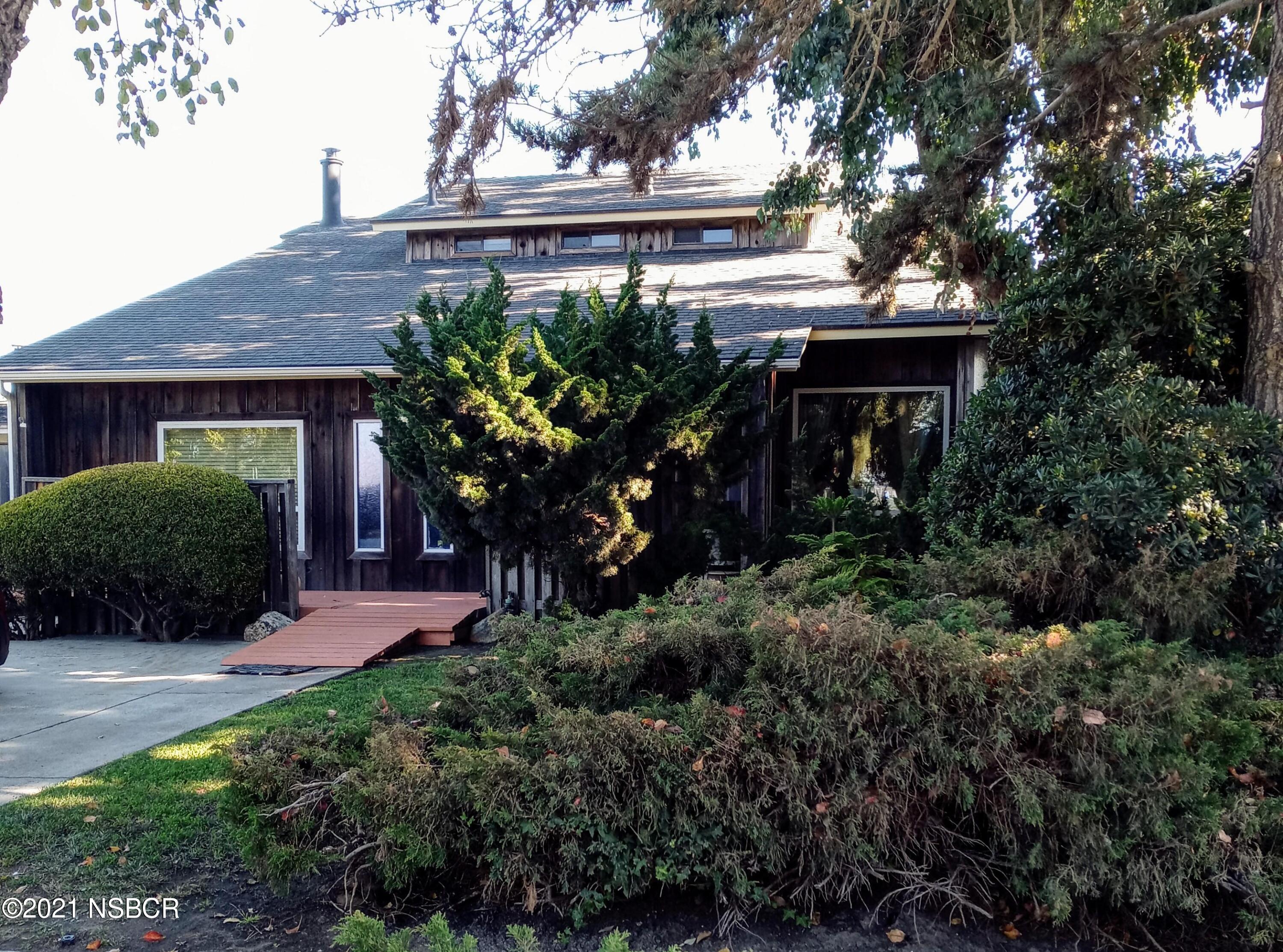 222 South O Street Lompoc, CA 93436 - Photo 2 of 18 Front of Home