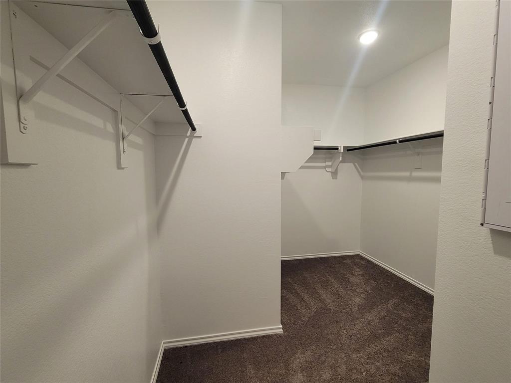 933 Ravenwood Lane Van Alstyne, TX 75495 - Photo 6 of 10 a view of small space