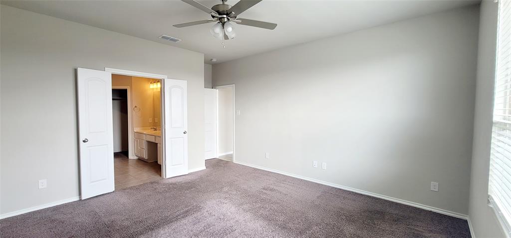 933 Ravenwood Lane Van Alstyne, TX 75495 - Photo 9 of 18