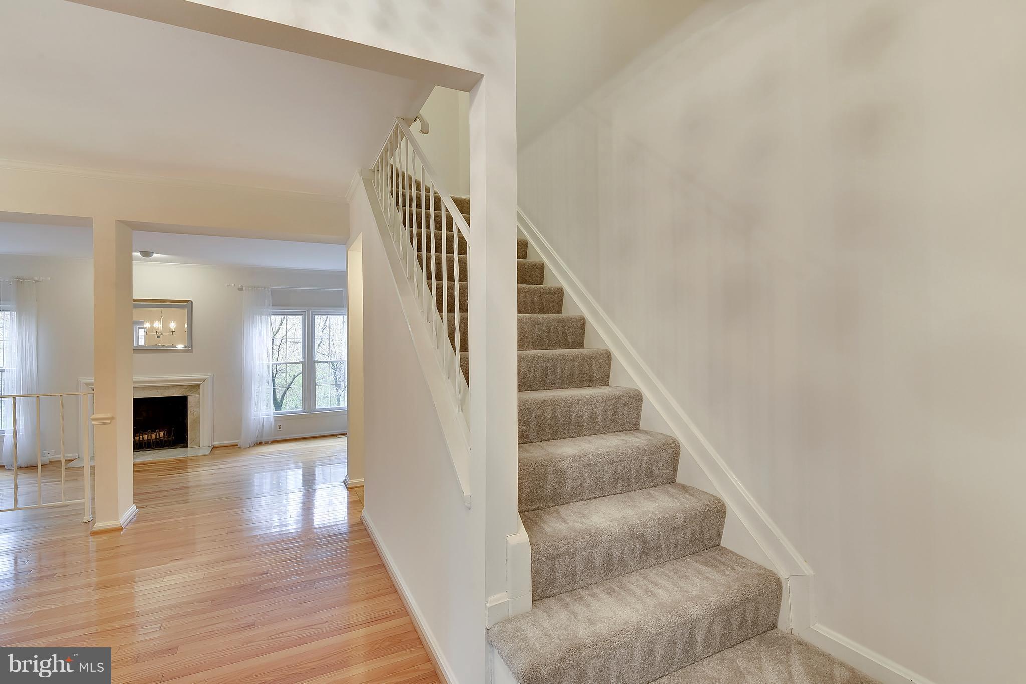7220 Greentree Road Bethesda, MD 20817 - Photo 4 of 30 Interior (General)