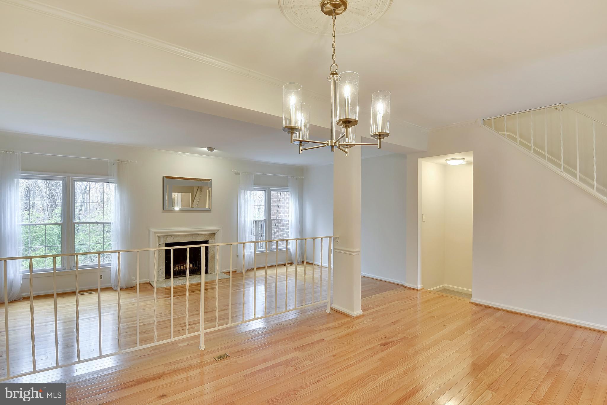 7220 Greentree Road Bethesda, MD 20817 - Photo 7 of 30 Interior (General)