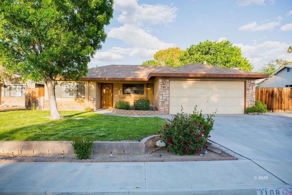 1108 North Inyo Street Ridgecrest, CA 93555 - Photo 1 of 1