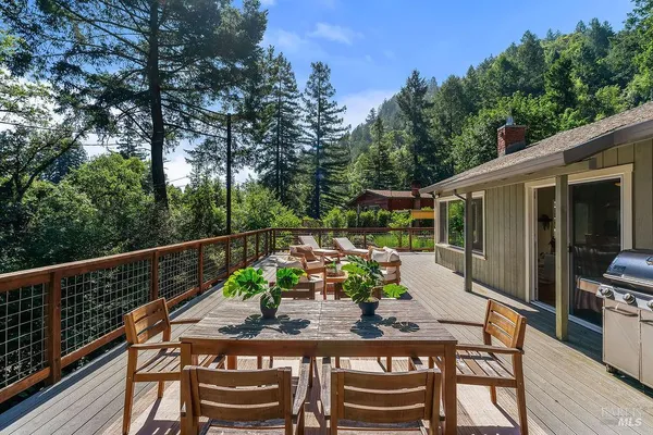 $859,000 | 1870 North Fitch Mountain Road, Healdsburg, CA 95448