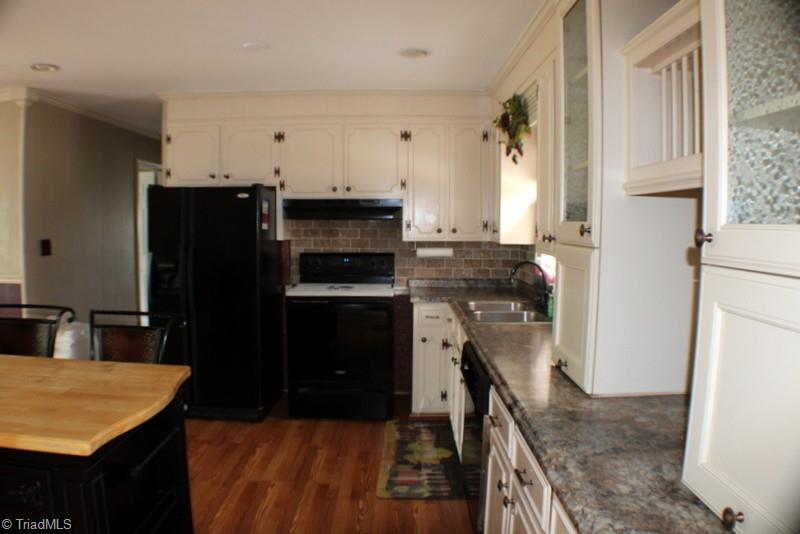259 Chatham Road Mount Airy, NC 27030 - Photo 13 of 38 Gallery Image 13