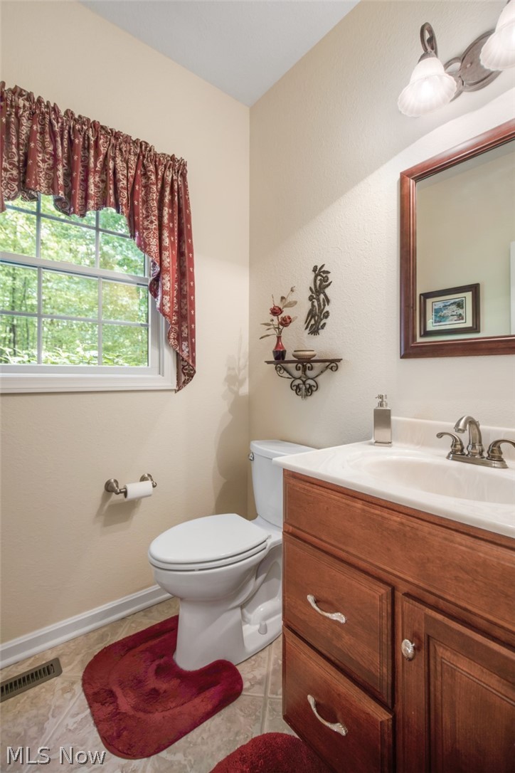 3133 Austintown Warren Road Mineral Ridge, OH 44440 - Photo 18 of 33 Half bath by laundry room