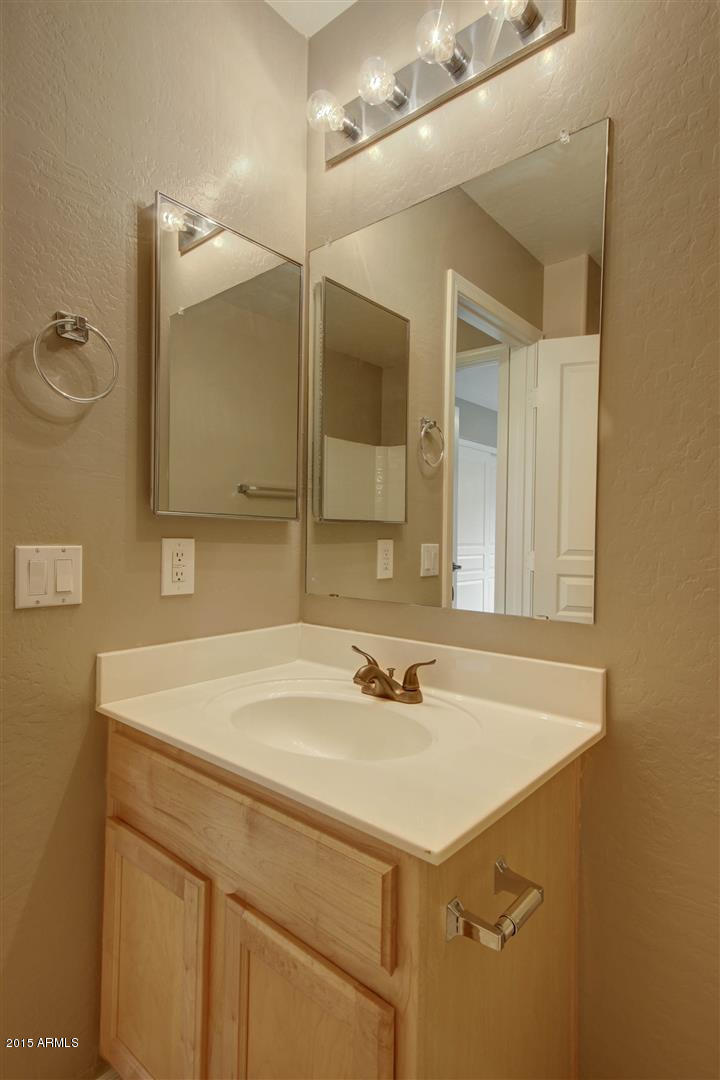 2401 West Darrel Road Phoenix, AZ 85041 - Photo 14 of 33 Darrel (7)