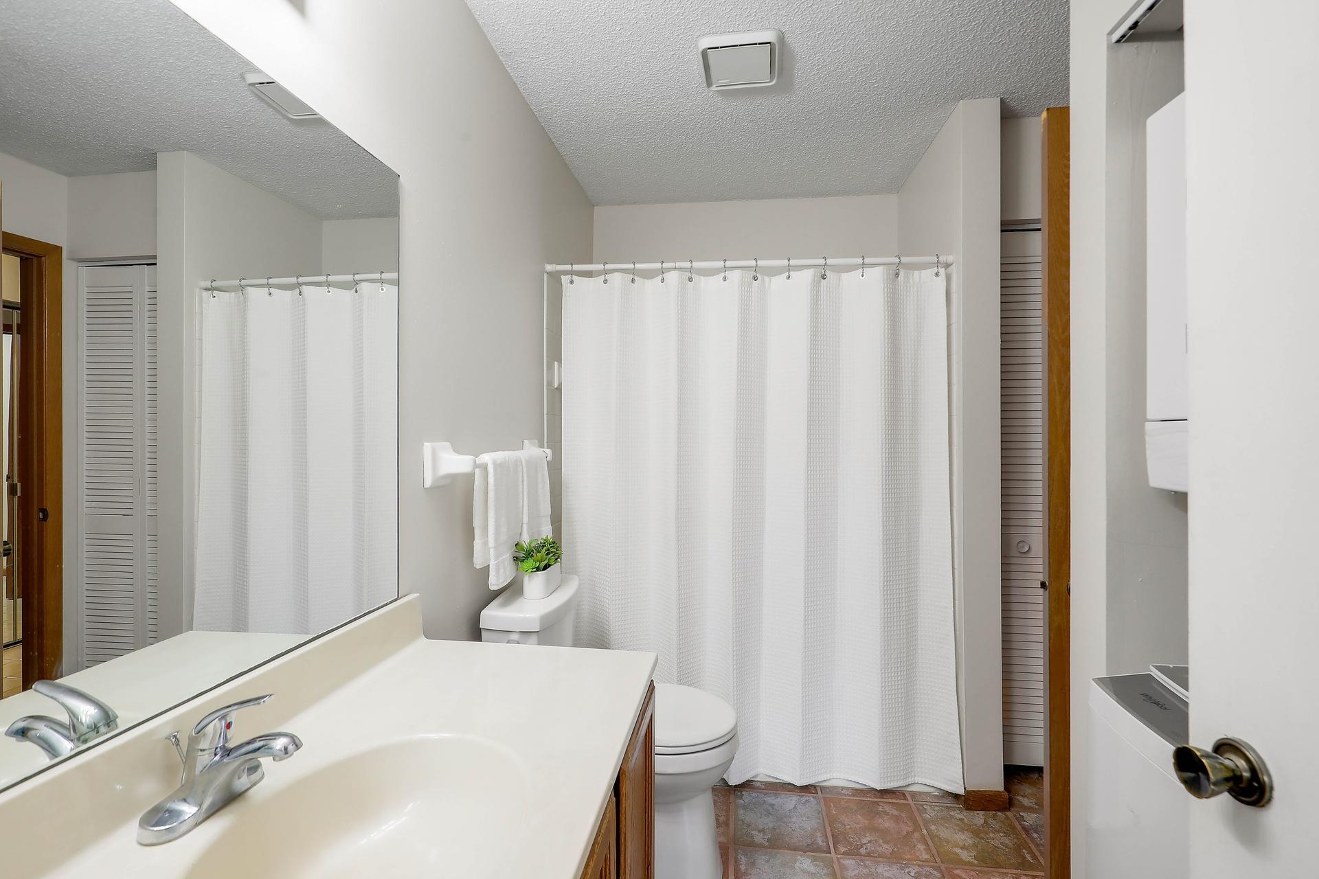 2150 Ridge Drive, Unit 14 St. Louis Park, MN 55416 - Photo 17 of 37