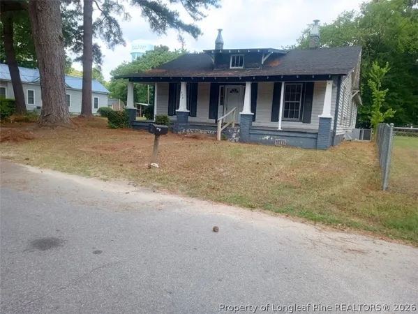 $1,275 | 404 McGwigan Street, Enfield, NC 27823