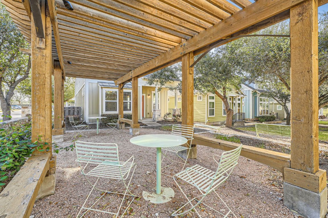 12200 Barras Branch Drive, Unit 135 Austin, TX 78748 - Photo 31 of 31 a very nice looking room with a large window