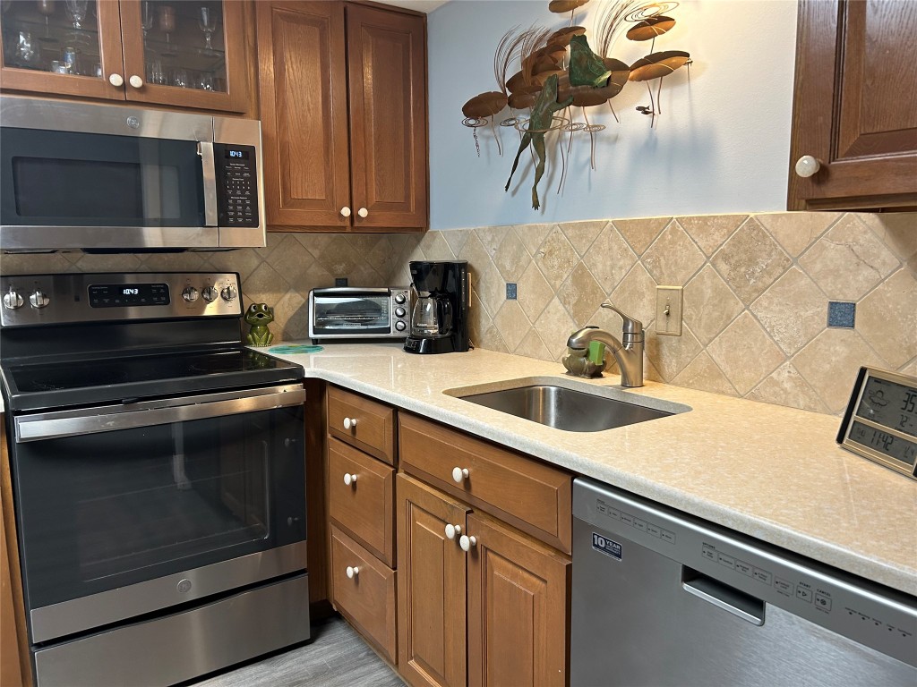 5 Riverside Drive, Unit 909 Binghamton, NY 13905 - Photo 3 of 20