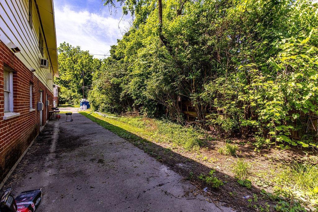 B West Galbraith Road Cincinnati, OH 45231 - Photo 7 of 16
