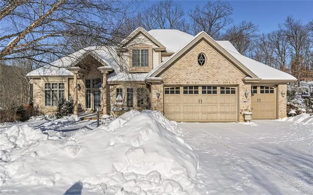 $850,000 | 807 Gallant Fox Lane, Cranberry Township, PA 16066