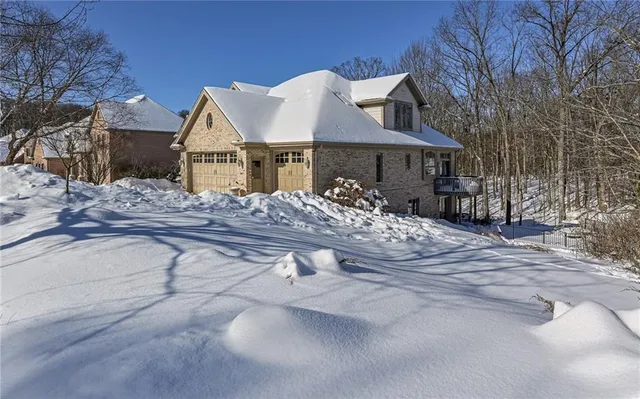 $850,000 | 807 Gallant Fox Lane, Cranberry Township, PA 16066