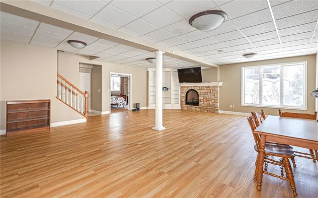 $850,000 | 807 Gallant Fox Lane, Cranberry Township, PA 16066