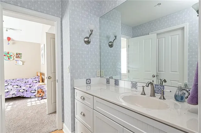 $850,000 | 807 Gallant Fox Lane, Cranberry Township, PA 16066