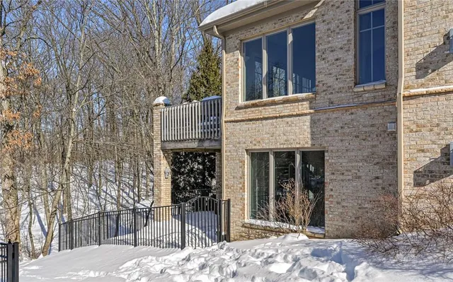 $850,000 | 807 Gallant Fox Lane, Cranberry Township, PA 16066