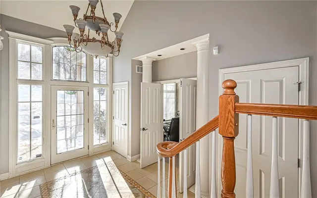 $850,000 | 807 Gallant Fox Lane, Cranberry Township, PA 16066