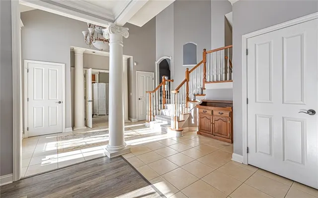 $850,000 | 807 Gallant Fox Lane, Cranberry Township, PA 16066