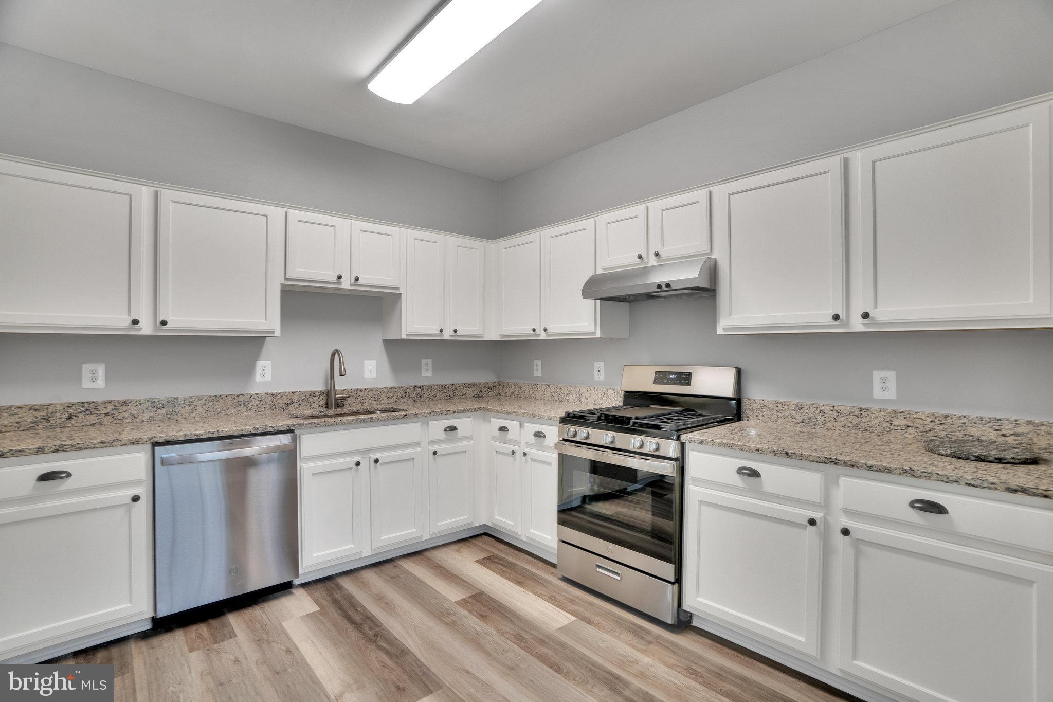 46604 Ellicott Square, Unit 101 Sterling, VA 20165 - Photo 3 of 4