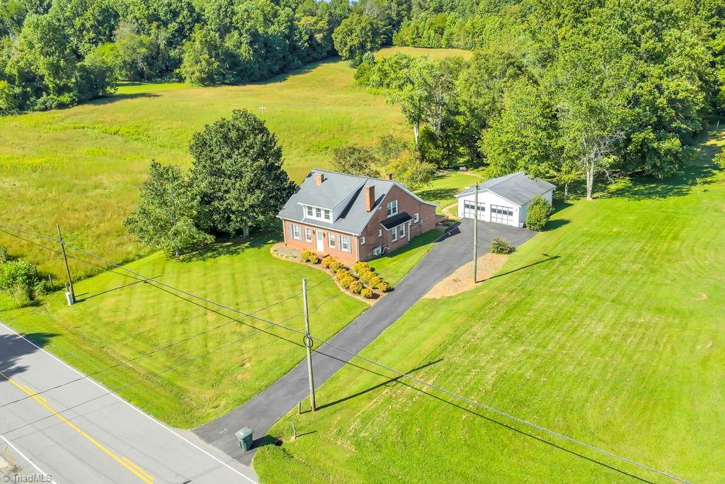 1664 Moravian Falls Road Moravian Falls, NC 28697 - Photo 5 of 30