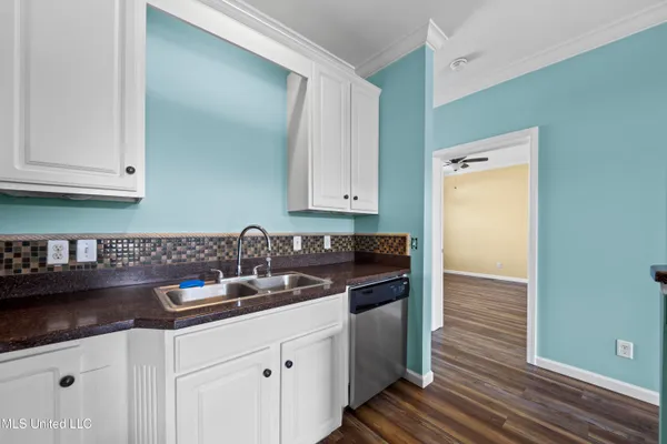 $224,500 | 1515 East Beach Boulevard, Unit 114, Pass Christian, MS 39571