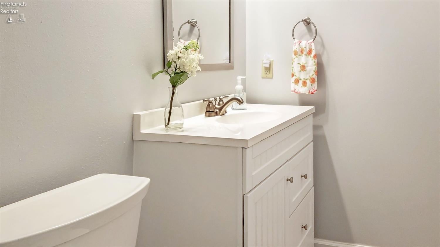 229 Channel Grove Road Lakeside Marblehead, OH 43440 - Photo 17 of 22 Gallery Image 17