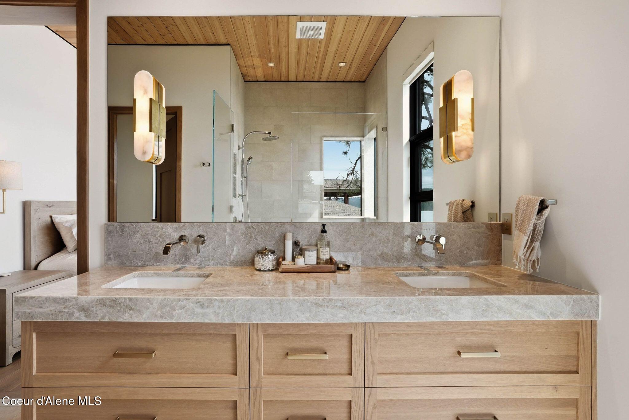 8190 Pin Oak Road Worley, ID 83876 - Photo 30 of 99 30_Inside-Media-Pin Oak-71