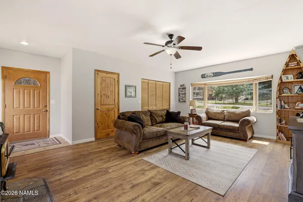 $572,000 | 344 West Pima Lane, Lakeside, AZ 85929