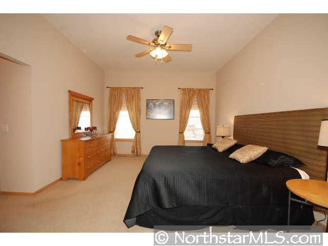 9515 Dell Road Eden Prairie, MN 55347 - Photo 9 of 10