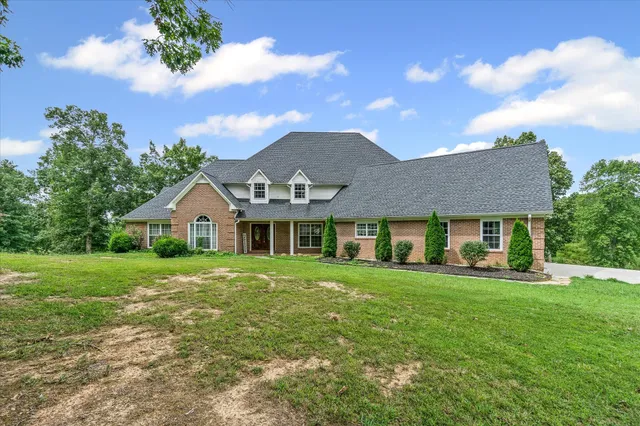 $650,000 | 4100 River Road, Baxter, TN 38544