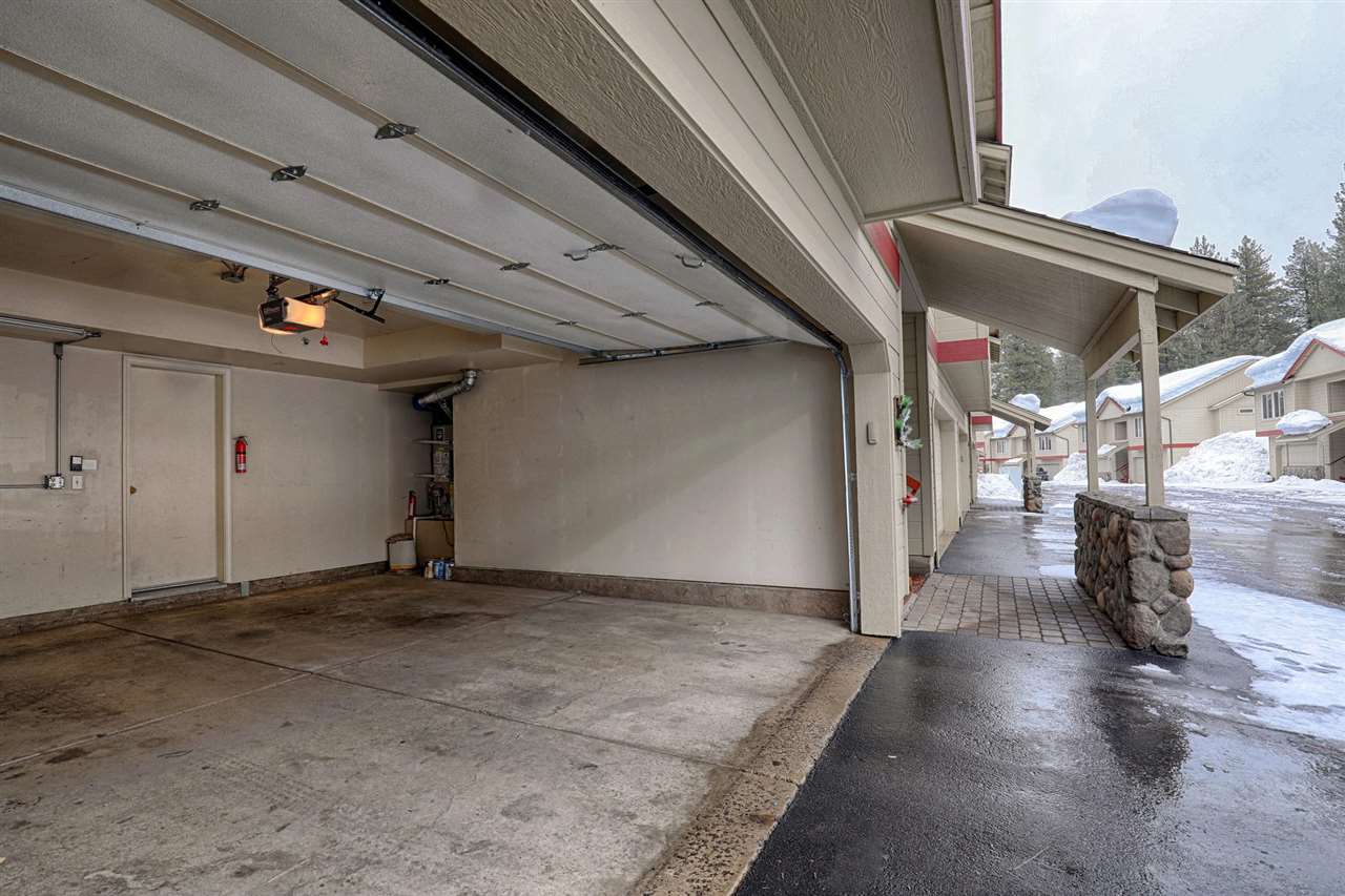 10165 Pine Cone Road Truckee, CA 96161 - Photo 19 of 20 Large Garage