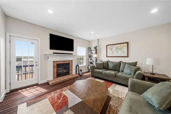 $450,000 | 304 Sunrise Drive, Carnegie, PA 15106