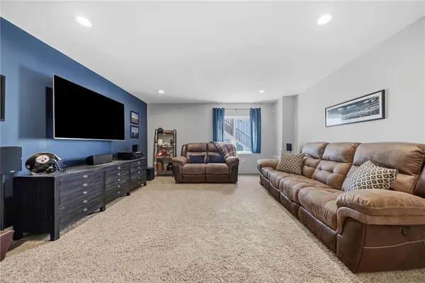 $450,000 | 304 Sunrise Drive, Carnegie, PA 15106