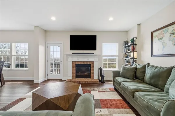$450,000 | 304 Sunrise Drive, Carnegie, PA 15106