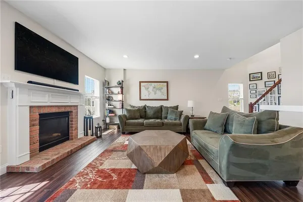 $450,000 | 304 Sunrise Drive, Carnegie, PA 15106