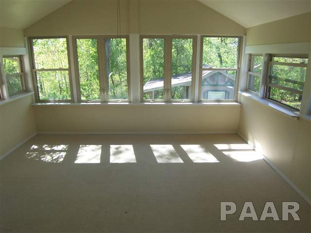 406 Sangamon Road Marquette Heights, IL 61554 - Photo 5 of 15 Gallery Image 5