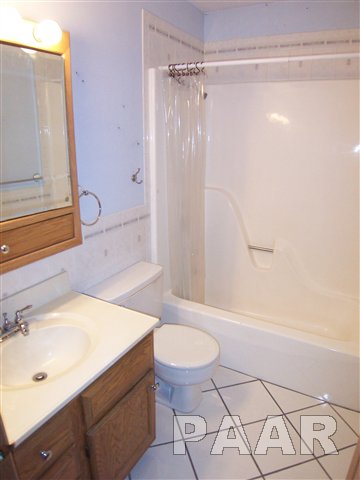 406 Sangamon Road Marquette Heights, IL 61554 - Photo 6 of 15 Gallery Image 6
