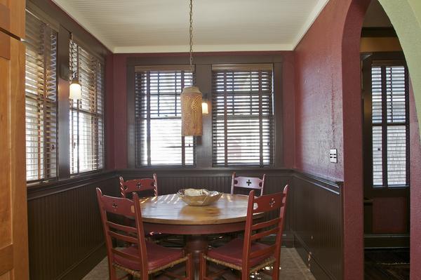 16 Beach Road Gloucester, MA 01930 - Photo 12 of 30 a dining room with furniture and window