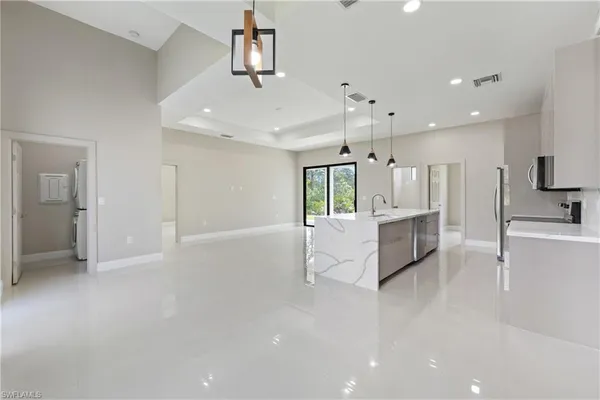 $2,300 | 2903 37th Street West, Lehigh Acres, FL 33971